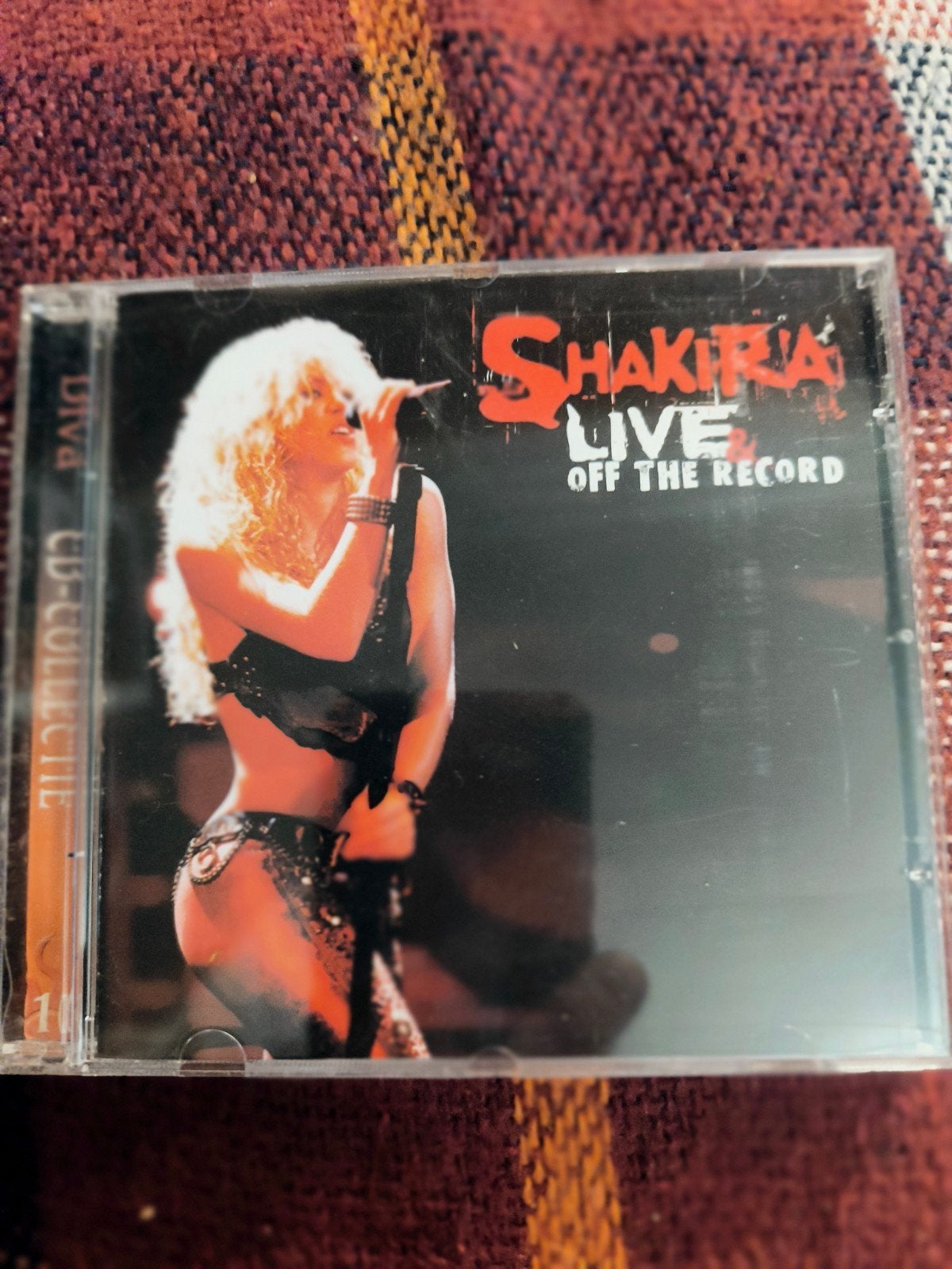 CD - Shakira - Live & Off The Record, Ophalen of Verzenden