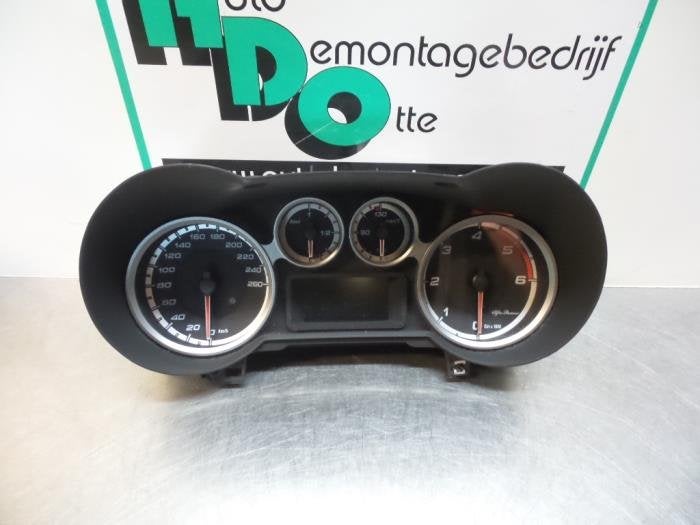 Instrument de bord d'un Alfa Romeo Mito, -, 3 mois de garantie, Utilisé, Alfa Romeo