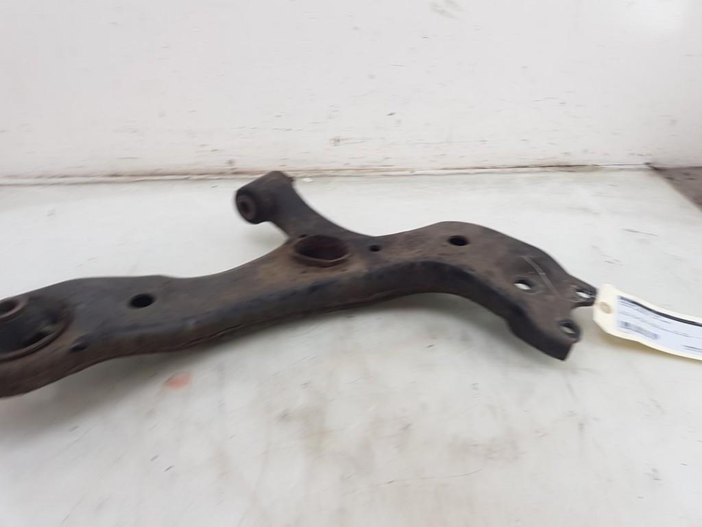 DRAAGARM RECHTS VOOR Avensis Wagon (T27) (|4321105090|), Gebruikt, Toyota