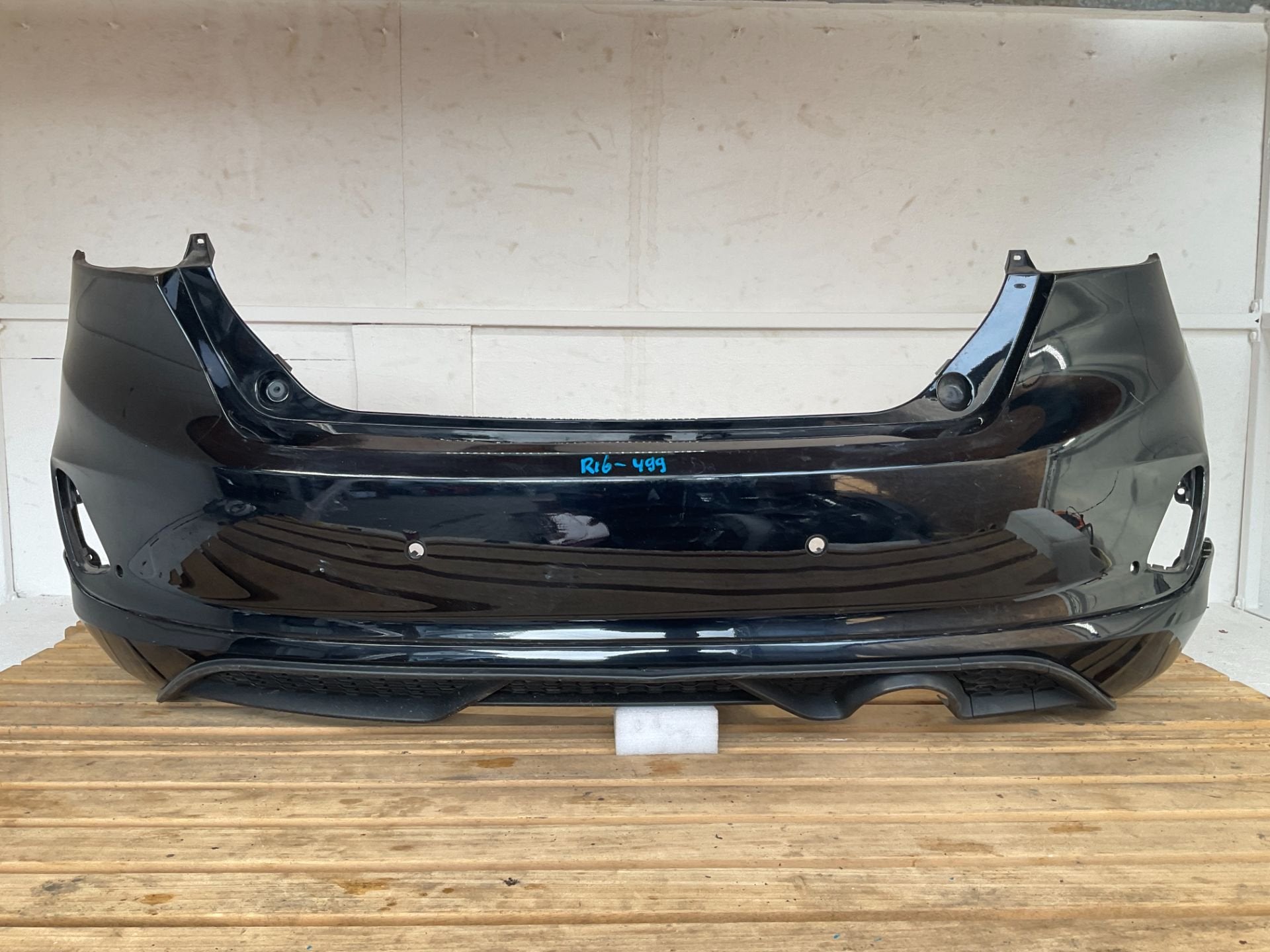 Bumper Ford Fiesta MK8 ST-LINE STLINE Achterbumper R16-499, Auto-onderdelen, Gebruikt, Info@ford.com, Ford, Achter