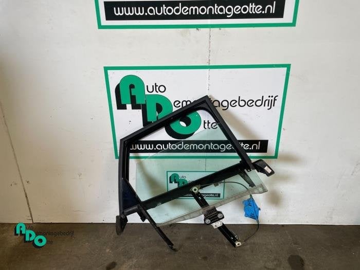 Mécanique vitre 4portes arrière droite d'un Audi A4 (A4 04, -, 3 mois de garantie, Audi, Utilisé