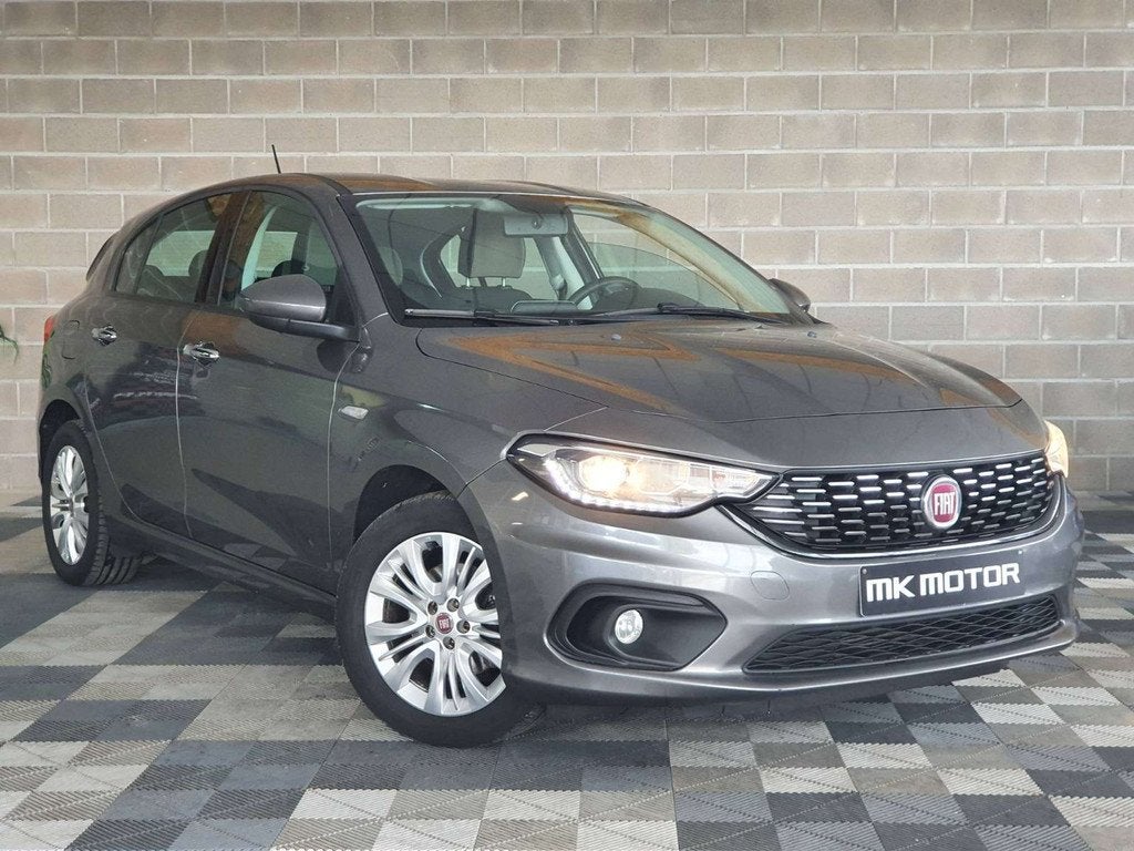 Fiat Tipo 1.6 DIESEL 114CV - GPS - CARNET D'ENTRETIEN, Voorwielaandrijving, Stof, Gebruikt, 4 cilinders