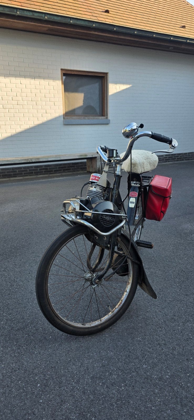 Solex is in top staat heel de moter is aangepast, Fietsen en Brommers, Brommers | Solex, Ophalen