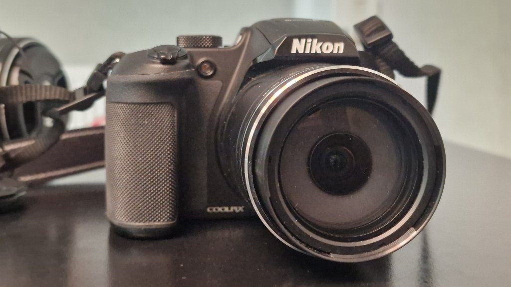 Bridgecamera Nikon Coolpix B700 – 60x Zoom, Audio, Tv en Foto, Fotocamera's Digitaal, Kantelbaar/draaibaar scherm, Ophalen of Verzenden