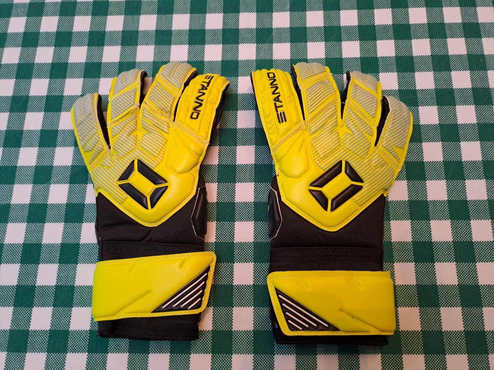 NIEUWE Stanno keepershandschoenen, Sport en Fitness, Voetbal, Ophalen of Verzenden, Nieuw, Handschoenen