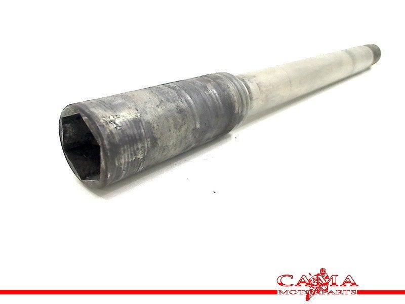 ESSIEU AVANT Suzuki VLR 1800 / C 1800 (VLR1800 C1800), Dhr. S. di Majo, Utilisé, Info@cama-motorparts.nl, P.J. Troelstraweg 8 8
3144 CX  MAASSLUIS, NL