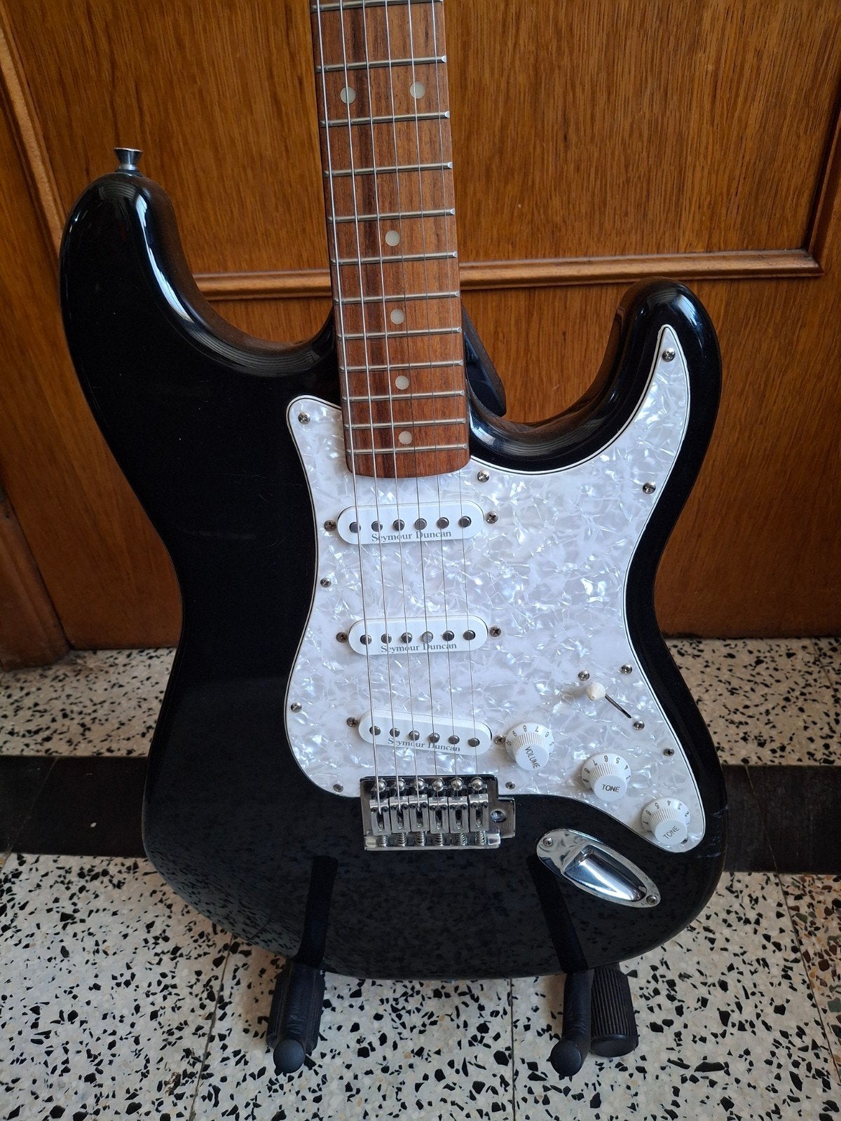 richwood strat, Musique & Instruments, Instruments à corde | Guitares | Électriques, Enlèvement