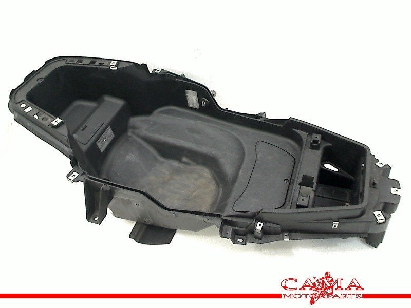 COFFRE À CASQUE Gilera Fuoco 500 2013-2015, Dhr. S. di Majo, Utilisé, Info@cama-motorparts.nl, P.J. Troelstraweg 8 8
3144 CX  MAASSLUIS, NL