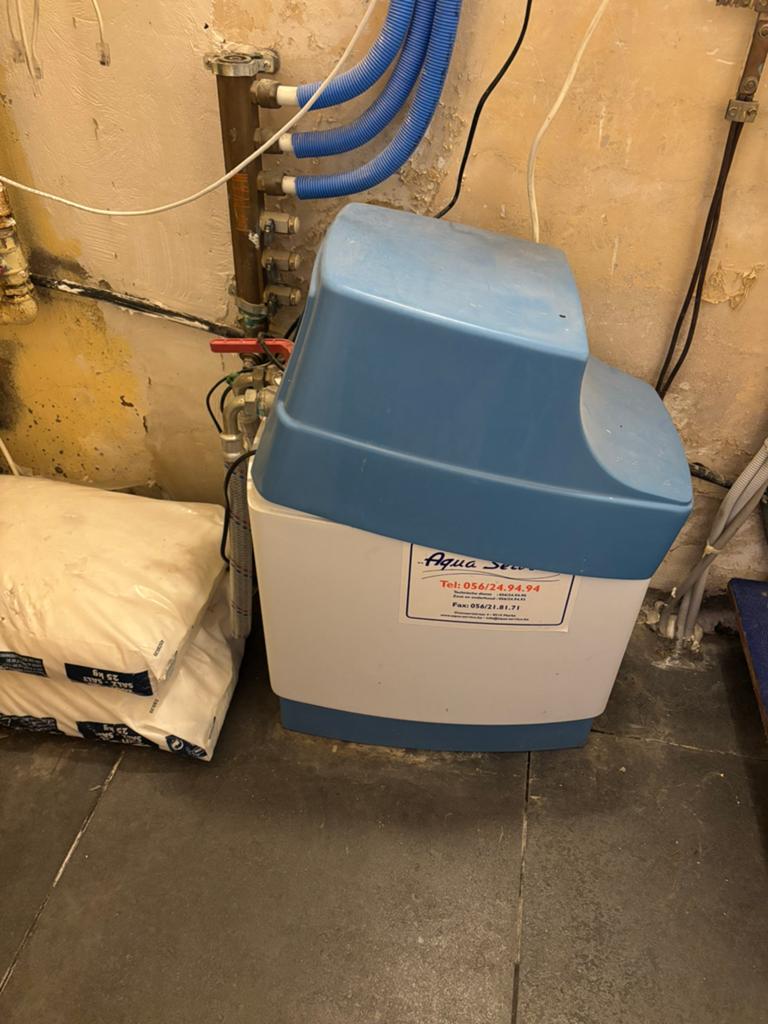 Waterverzachter, Elektronische apparatuur, Waterontharders, Ophalen, Zo goed als nieuw