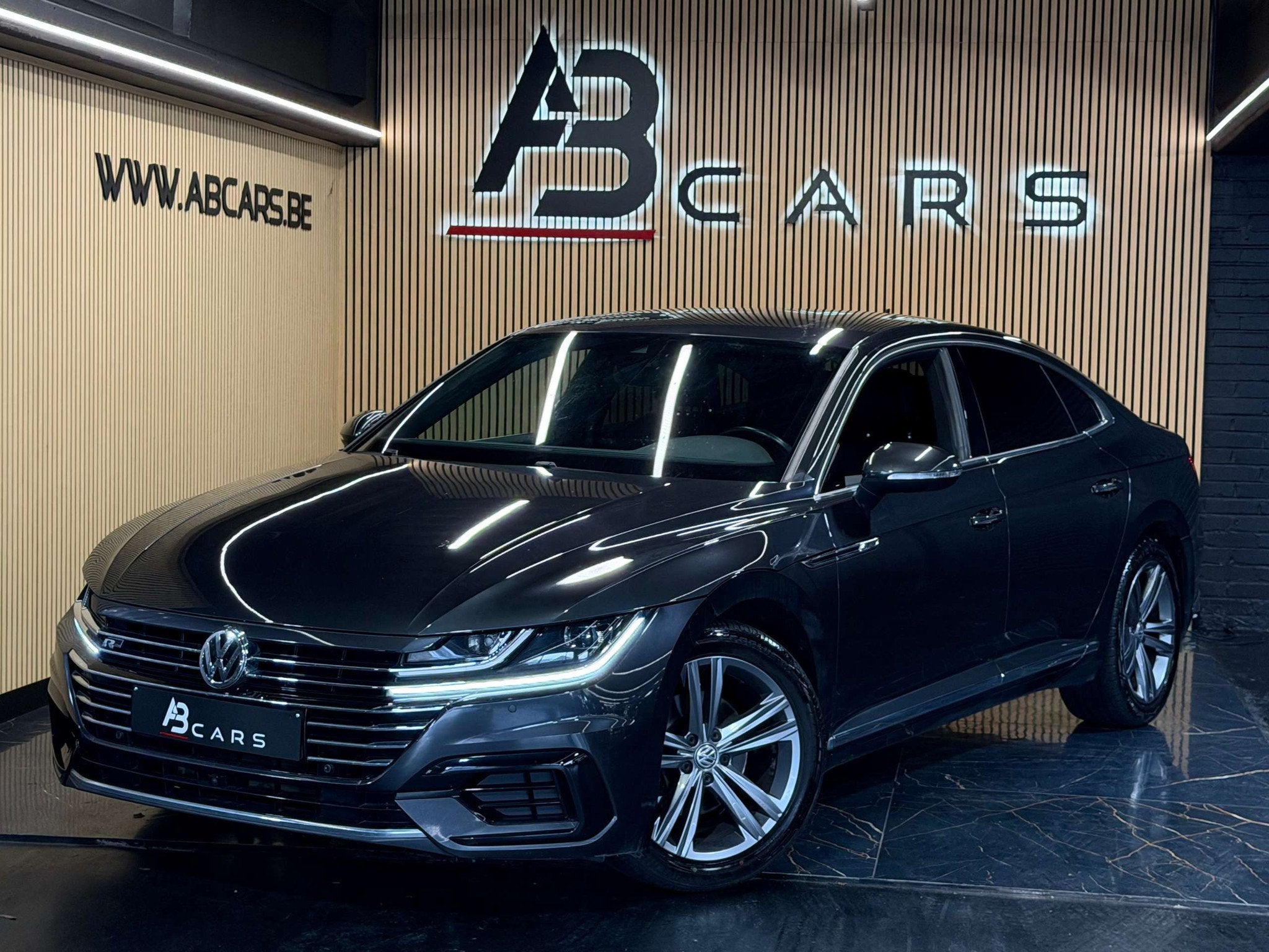Volkswagen Arteon 1.5 TSI ACT R-Line DSG * GARANTIE 12 MOIS, Cuir, Argent ou Gris, Entreprise, Noir