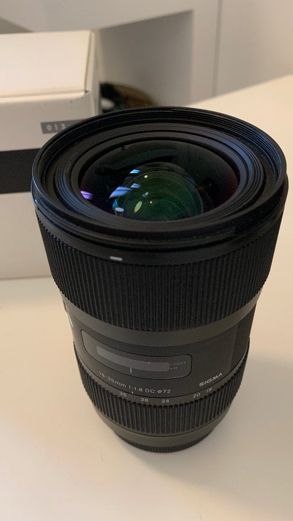 Lens Sigma Art 18 - 35mm F 1.8 DC .  ( Canon Mount ), Enlèvement, Comme neuf, Objectif grand angle, Zoom