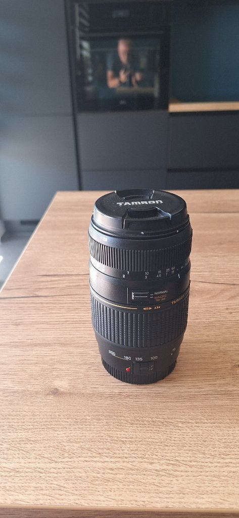 Canon reflex EOS 1000D + Tamron zoom 70-300mm, TV, Hi-fi & Vidéo, Câble USB, Enlèvement ou Envoi, Canon, Moins de 4 fois