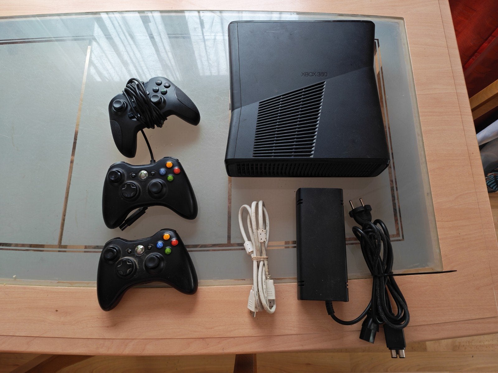 X Box 360 avec 56 jeux., Games en Spelcomputers, Spelcomputers | Xbox 360, Gebruikt