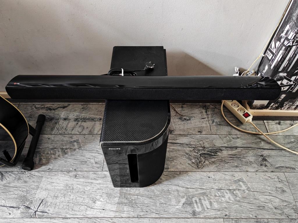 Barre de son LG avec caisson de basses Philips, Enlèvement ou Envoi, Bluetooth