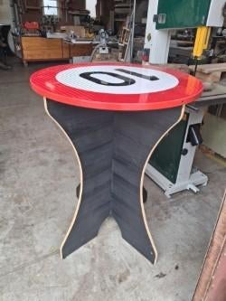 2 statafels plooibaar in hout + verkeersbord, Ophalen, Zo goed als nieuw