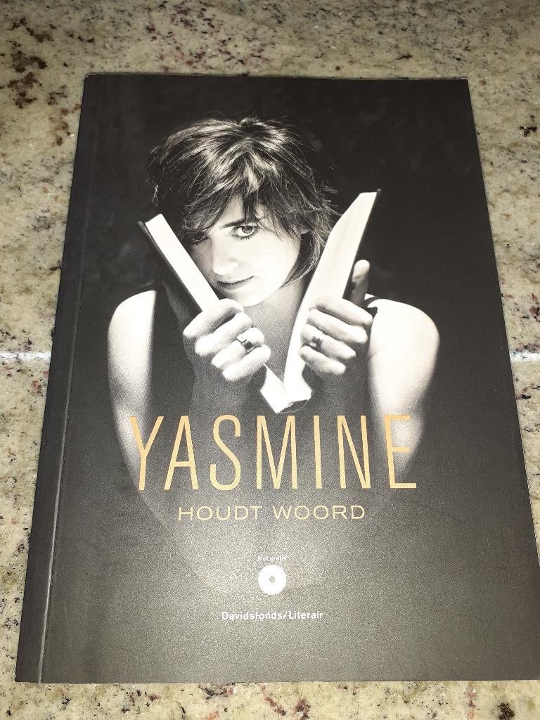 YASMINE Houdt Woord, boek + CD, Boeken, Ophalen of Verzenden, Zo goed als nieuw, Meerdere auteurs