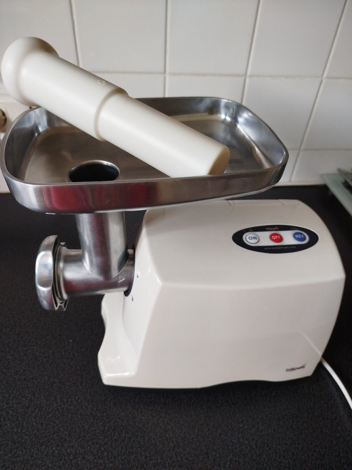 Hachoir à viande électrique  – Complet avec accessoires, Enlèvement