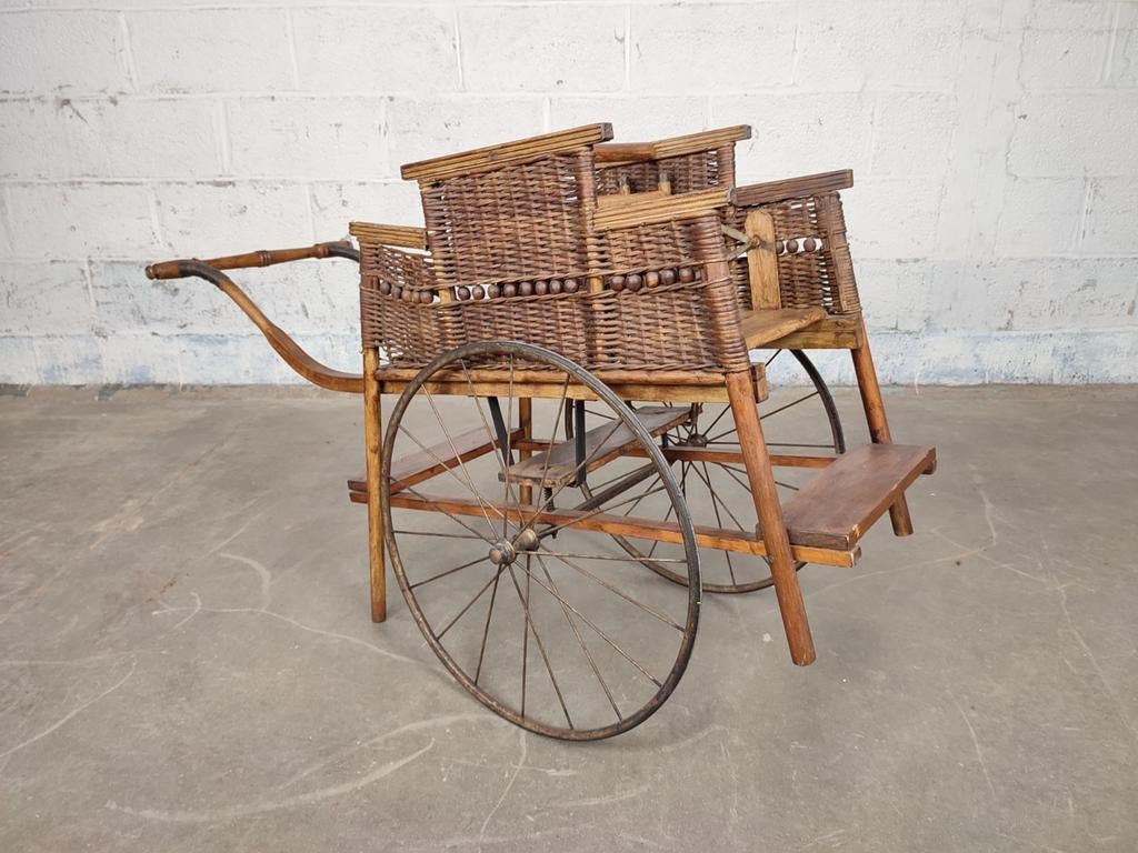 Antieke kinderwagen voor 2 kindjes, Antiek en Kunst, Ophalen
