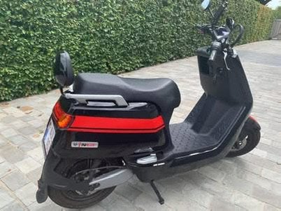 Electrische Scooter  NIU — Type NGT, Enlèvement, Comme neuf