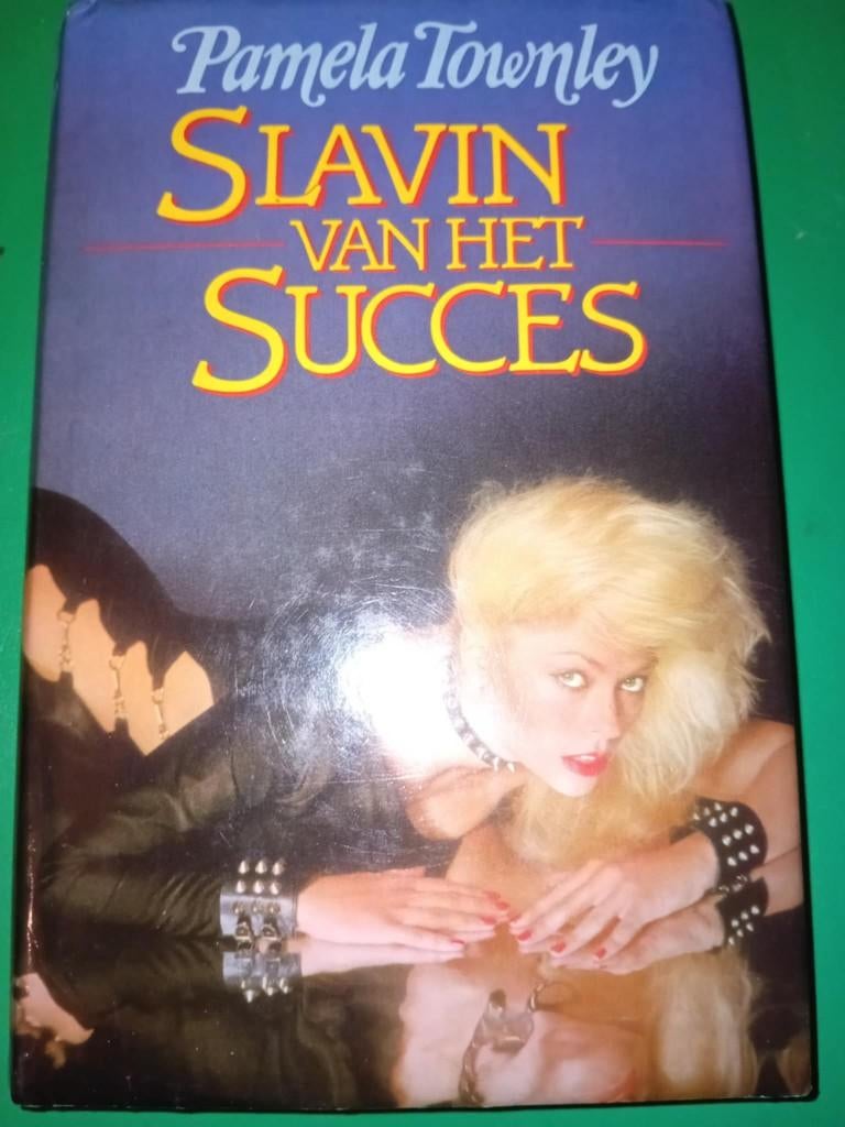 boek slavin van het succes, Ophalen of Verzenden, Zo goed als nieuw, Nederland, Pamela townley