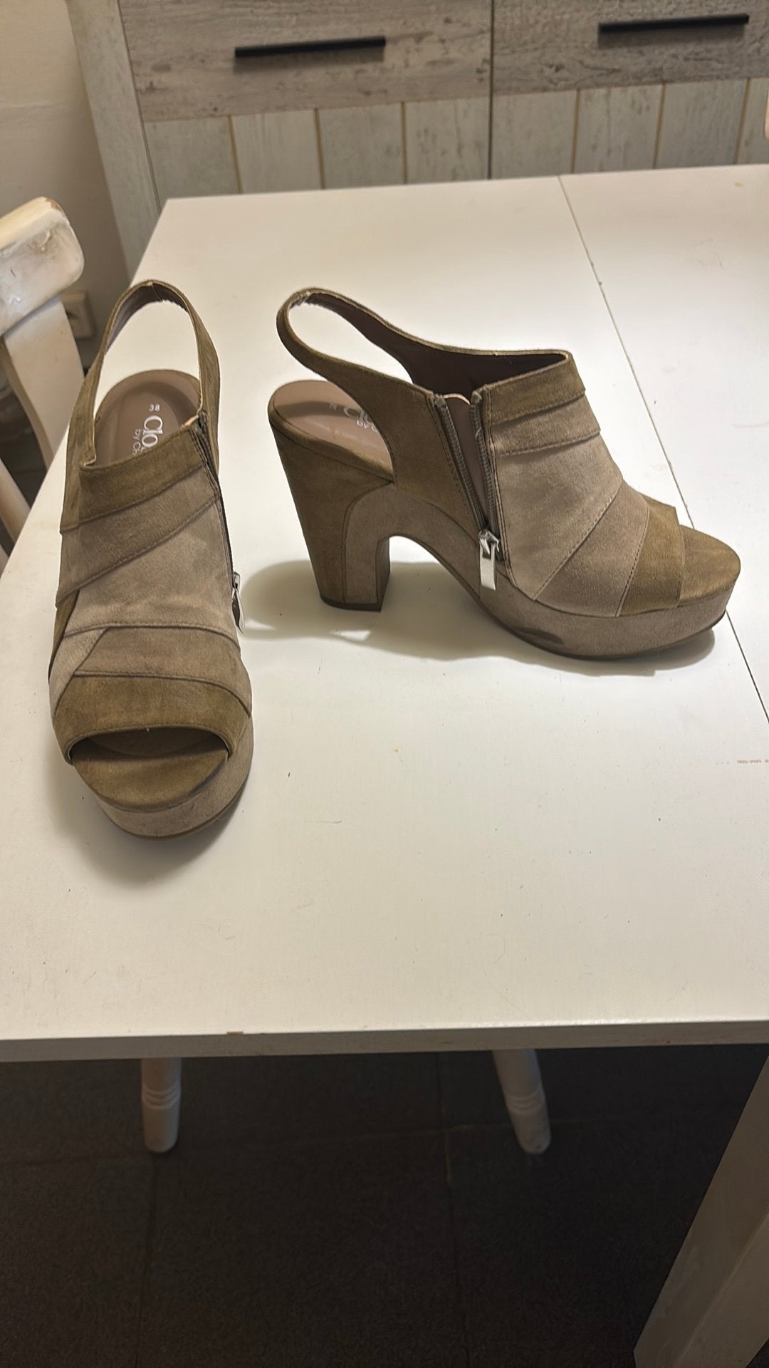 Chaussures été en daims, Beige, Chaussures à haut talons, Enlèvement, Porté