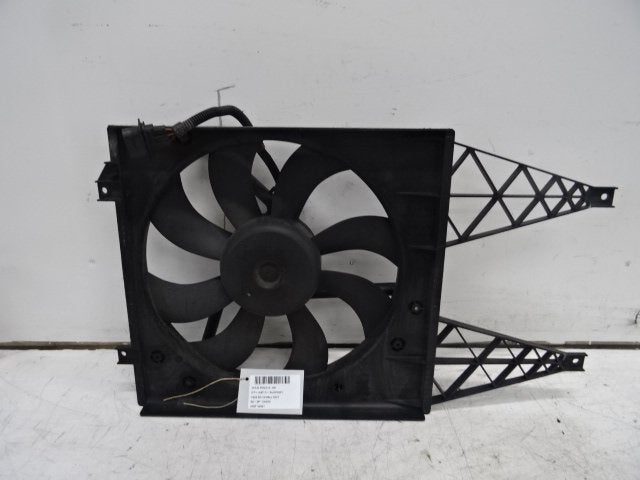 VENTILATEUR RADIATEUR MOTEUR Volkswagen Polo IV (9N1 / 2/3), Autos : Pièces & Accessoires, Utilisé, Volkswagen