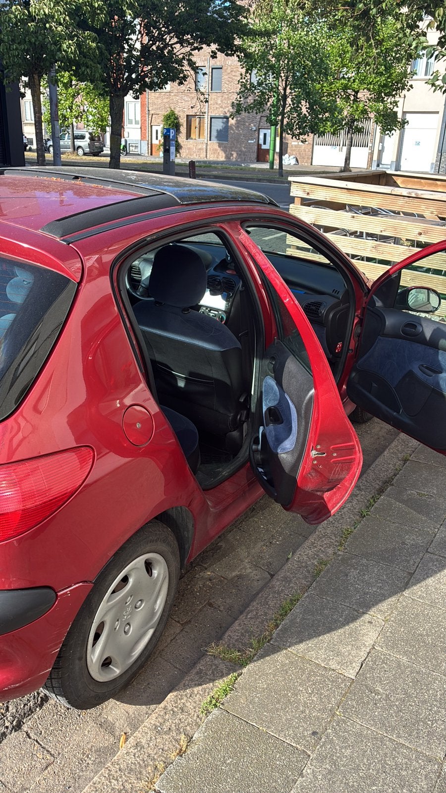 Peugeot 206 voor export, Autos, Rouge, Achat, Boîte manuelle, 5 portes
