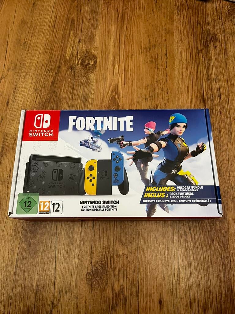 Nintendo switch special edition + opbergdoos, Games en Spelcomputers, Spelcomputers | Nintendo Switch, Zo goed als nieuw, Switch Original
