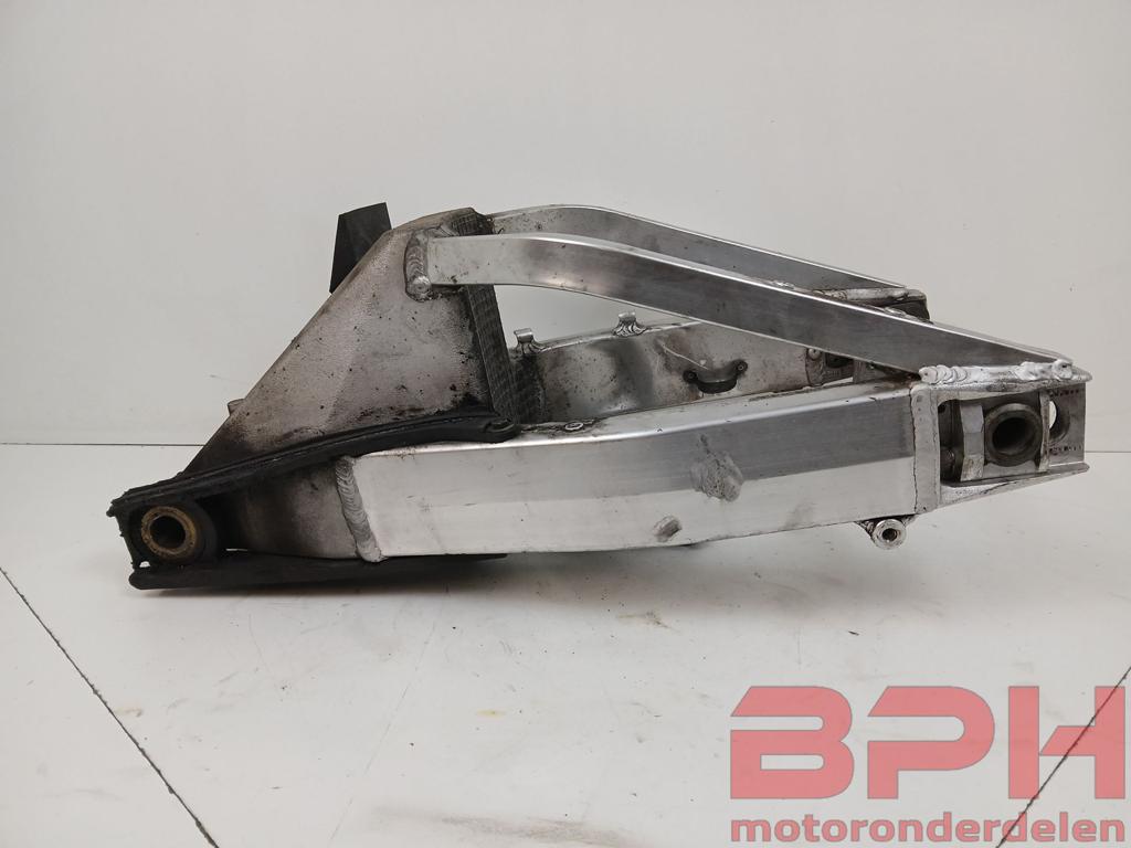 Achterbrug Suzuki GSX1300R Hayabusa 1999 t/m 2007 GSX1300 sw, Gebruikt, -, -, Ophalen of Verzenden