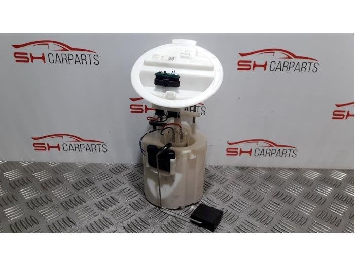 Pompe carburant électrique d'un Mercedes E-Klasse, 3 mois de garantie, Utilisé, -, -