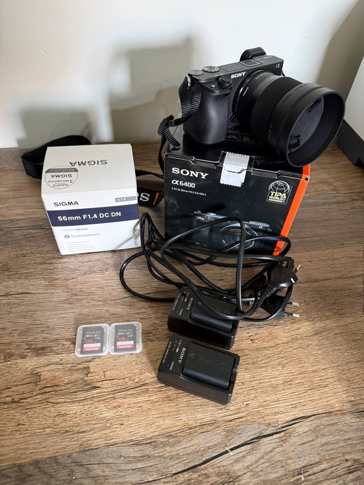 SONY A6400 + Sigma 56mm F1.4 DC DN, Audio, Tv en Foto, Fotocamera's Digitaal, Ophalen of Verzenden, Zo goed als nieuw, 24 Megapixel