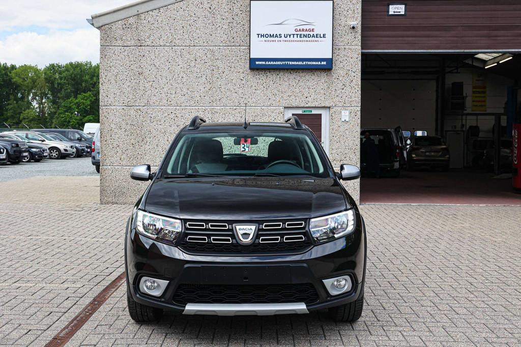 Dacia Sandero AUTOMAAT*NAVIGATIE*ACHTERUITRIJCAMERA*CRUISE-C, Auto's, 898 cc, Gebruikt, Zwart, Bedrijf