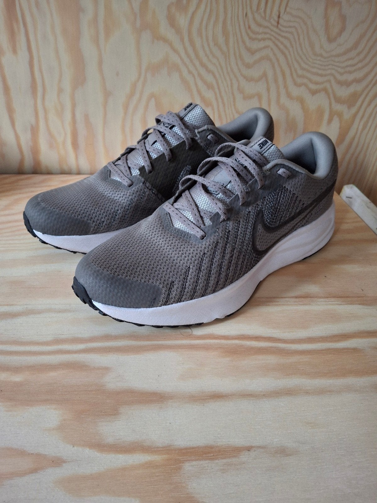 Nike Run Defy
Groen Hardloopschoenen, Ophalen, Hardloopschoenen, Nike