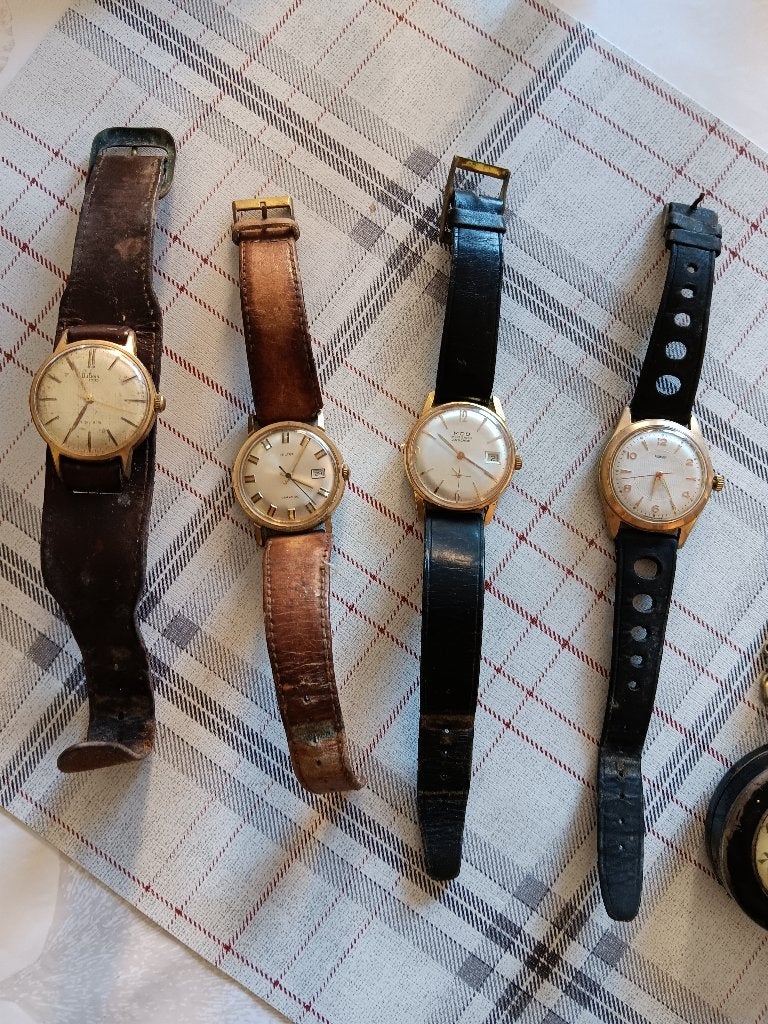 Montres anciennes, Bijoux, Sacs & Beauté, Enlèvement, Montre-bracelet, Avec bracelet
