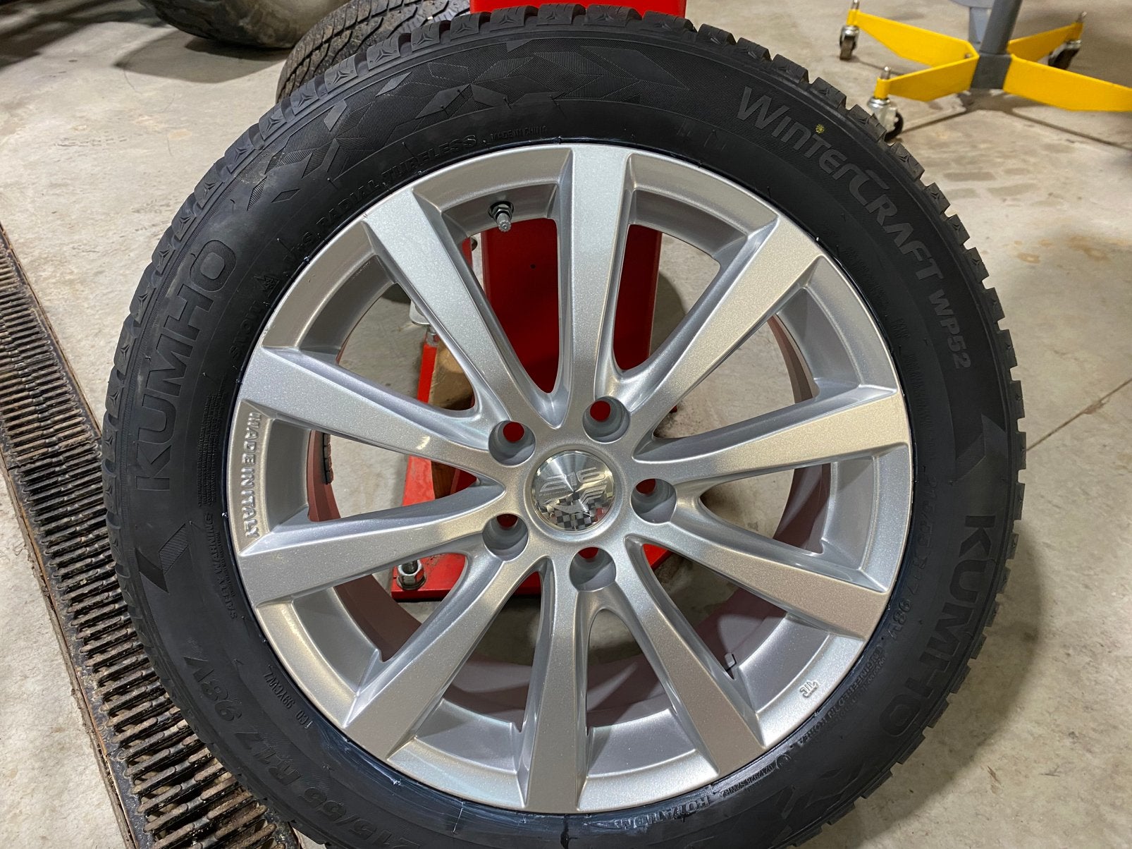 Toyota Yaris Cross winterbanden, Ophalen, 18 inch, Winterbanden, Band(en)