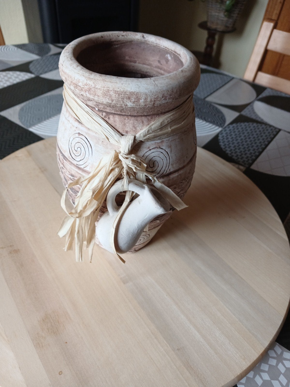petit vase, Enlèvement
