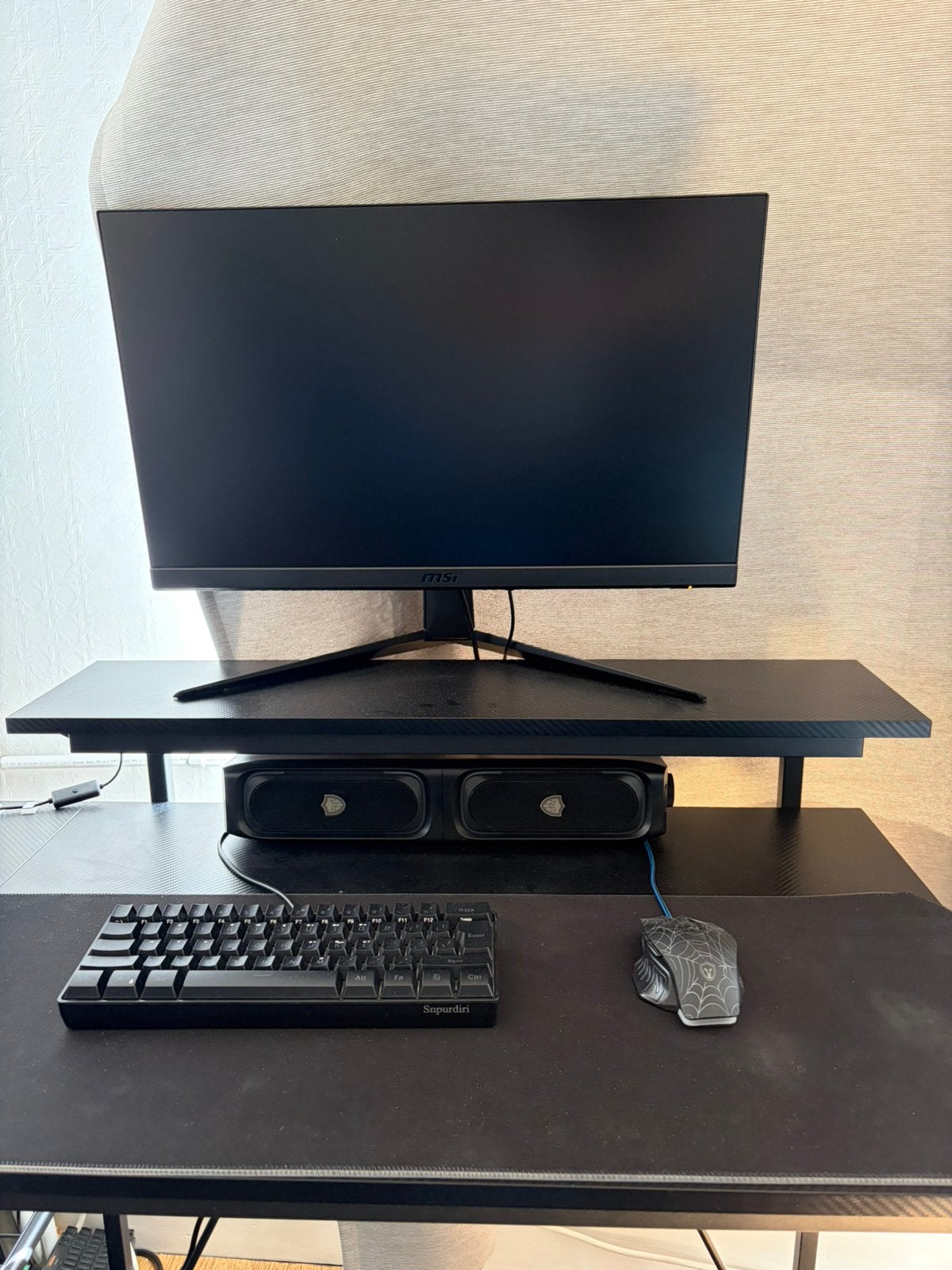 Hierbij verkoop ik men bureau omdat ik een nieuwe wil halen, Maison & Meubles, Bureaux, Enlèvement ou Envoi, Autres matériaux