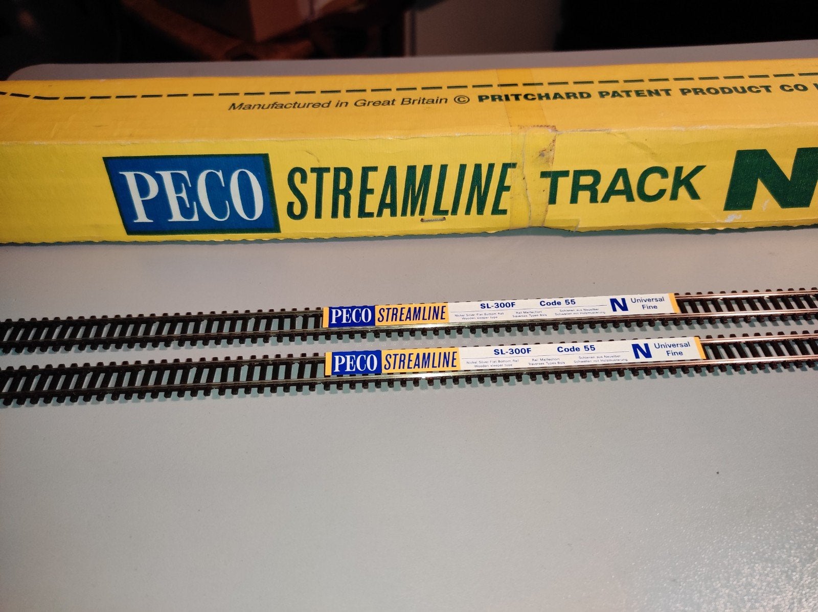 Rails PECO SL300F Code 55 - 27 Pièces, Enlèvement ou Envoi, Comme neuf, Rails