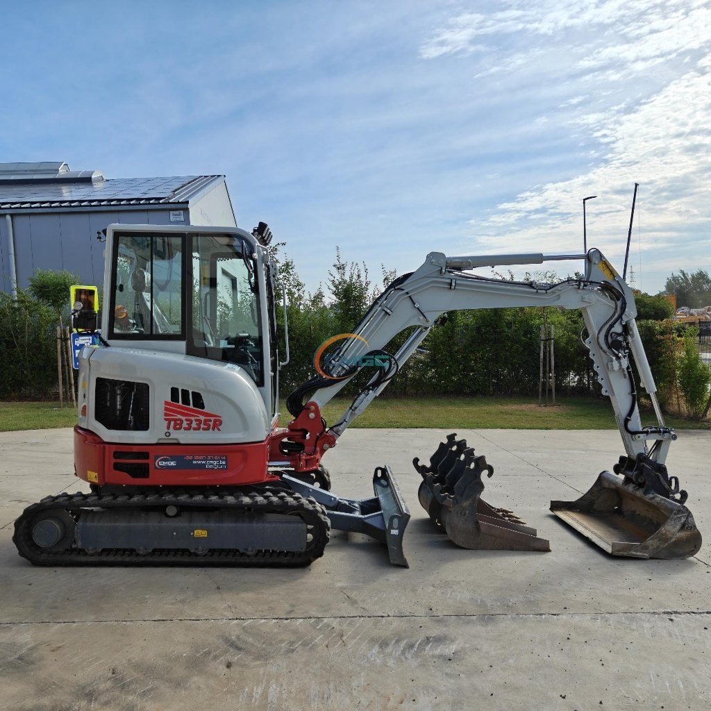 Takeuchi TB335R - 3,7T - 2024 - 215h - Full options - PE1218, Enlèvement