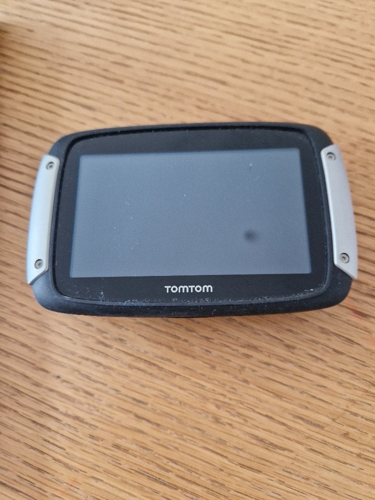GPS pour moto TomTom Rider (modèle 4GE40) En excellent état, Motos, Accessoires | Systèmes de navigation, Enlèvement ou Envoi