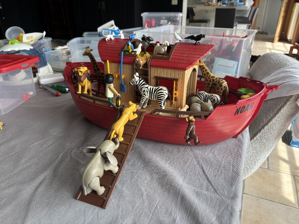Playmobil 3255 Arche de Noé, Enfants & Bébés, Jouets | Playmobil, Comme neuf, Bateau, Country, Kit complet