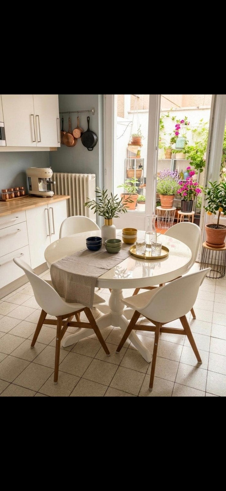 Uitschuifbare ronde tafel, Huis en Inrichting, Ophalen, Ovaal