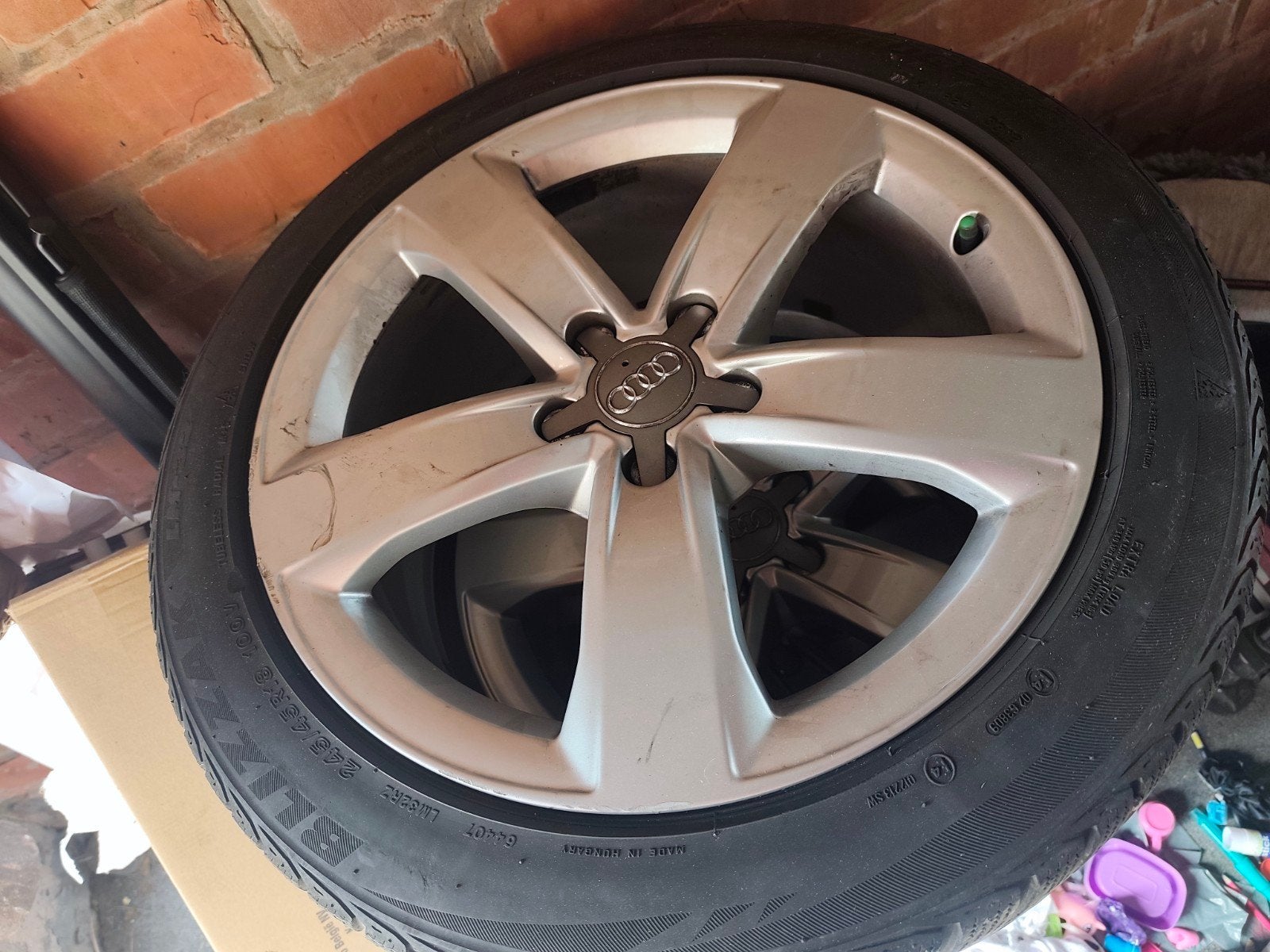 Originele 18" Audi Velgen + Bridgestone Blizzak Winterbanden, Ophalen of Verzenden, Zo goed als nieuw