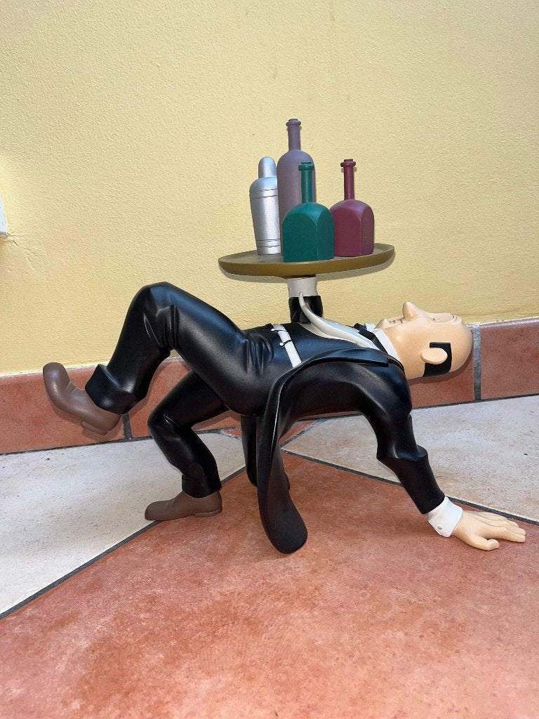 Figurine Tintin « Nestor plateau », Verzamelen, Stripfiguren, Ophalen, Kuifje, Zo goed als nieuw, Beeldje of Figuurtje