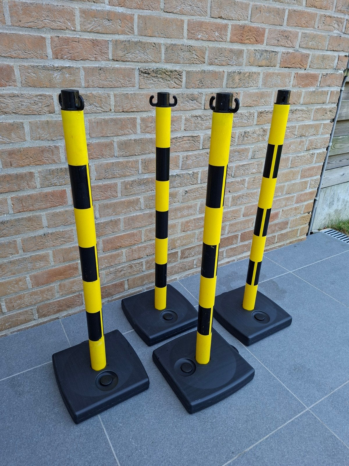 4x Afzet-Signalisatie palen (Novap-pvc), Ophalen