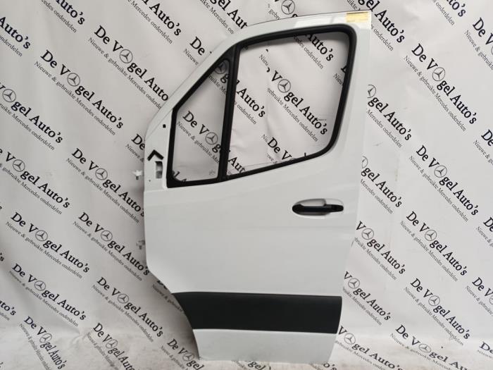 Portière 2portes gauche d'un Mercedes Sprinter (9147), 3 mois de garantie, Utilisé, Porte, -