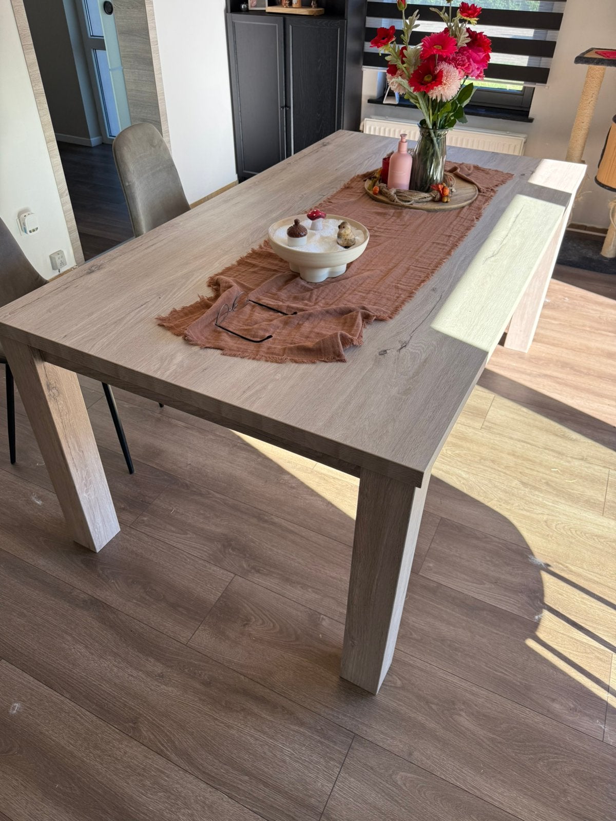 Table de salle a manger + 6 chaises grises, Maison & Meubles, 150 à 200 cm, Cinq personnes ou plus, Comme neuf, Enlèvement