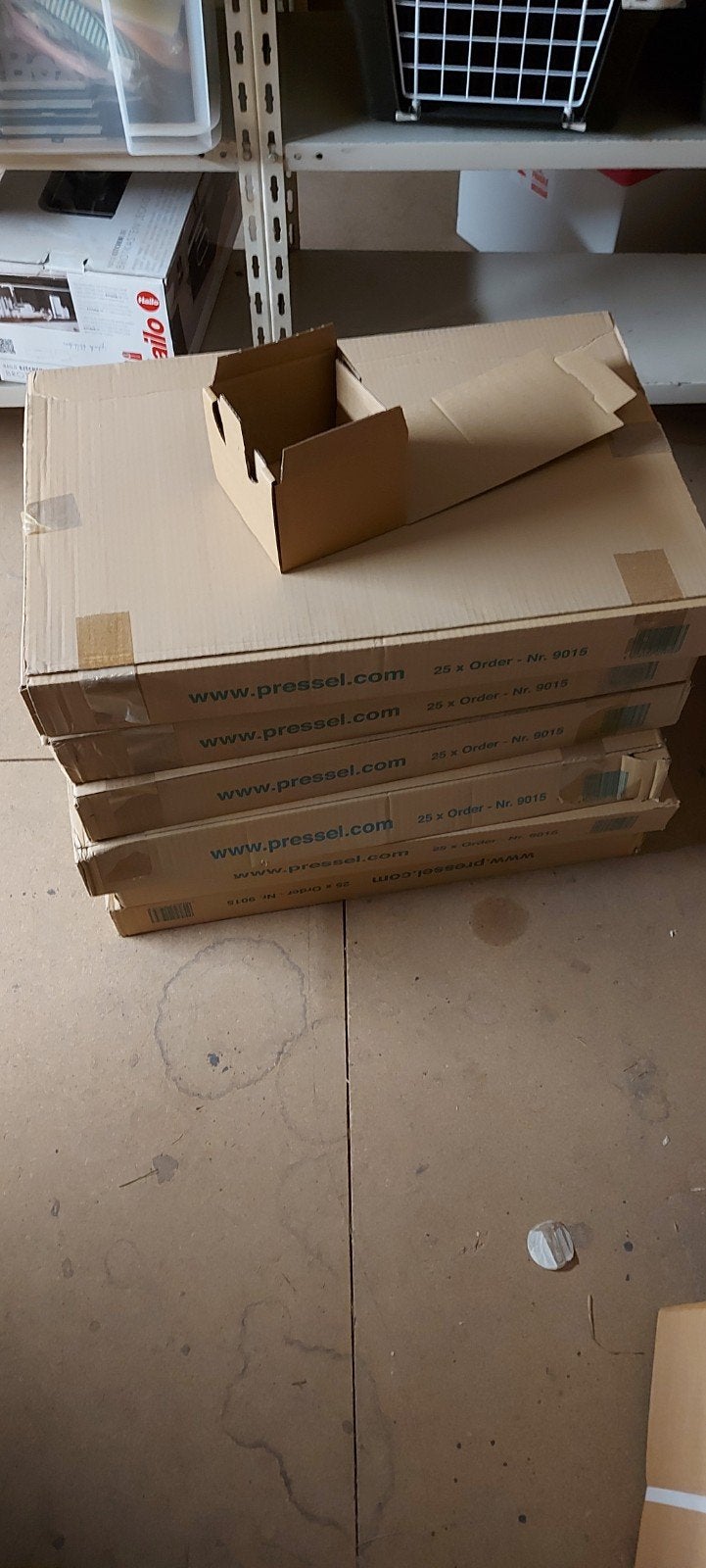 Verzenddozen en inpakmateriaal, nieuw, moet weg, Ophalen