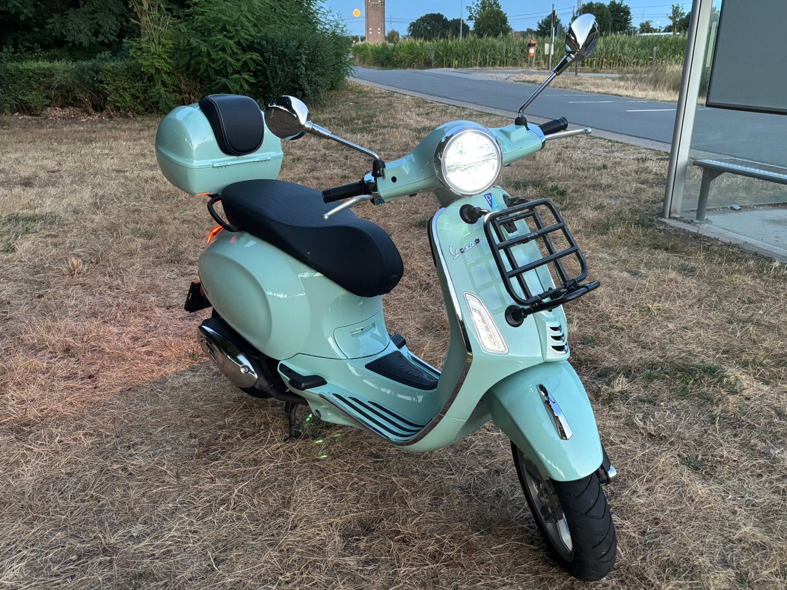 Vespa Primavera 125cc, 07/2024. Modèle Facelift, Motos, Particulier