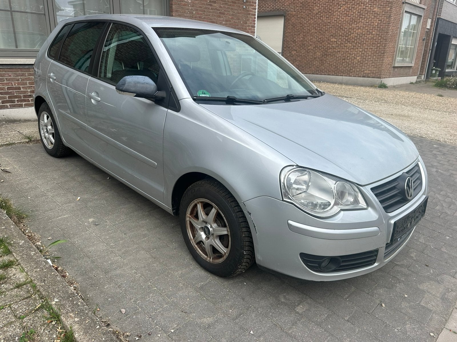 Volkswagen polo benzine 2009, Voorwielaandrijving, Stof, Zwart, 4 cilinders